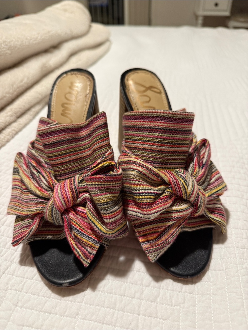 Sam Edelman bow heels